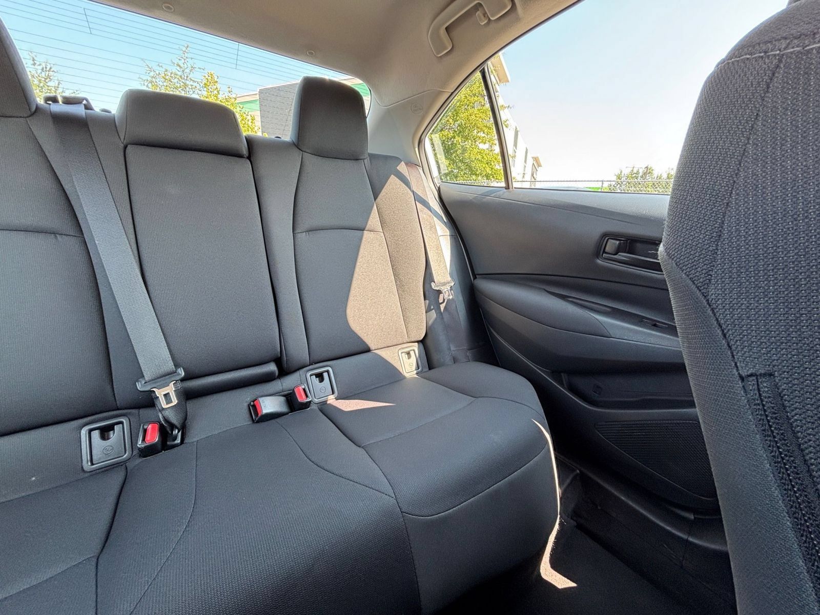 Used 2025 Toyota Corolla LE FWD image 34