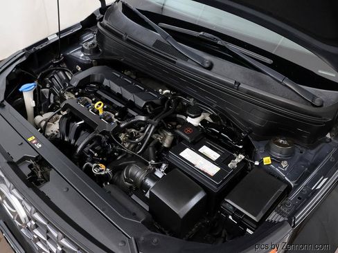 Used 2020 Hyundai Venue SEL FWD image 36
