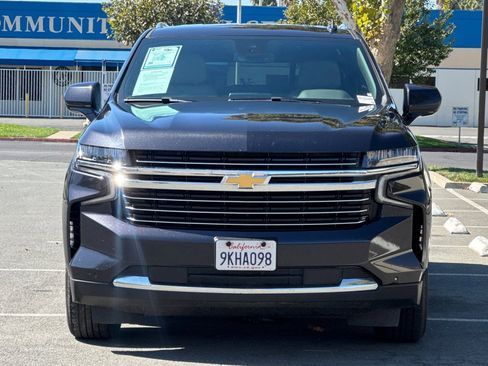 Used 2024 Chevrolet Suburban LT image 9