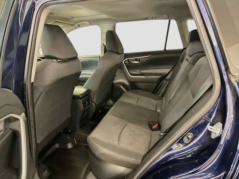 Used 2020 Toyota RAV4 XLE w/ Convenience Package AWD/4WD image 30