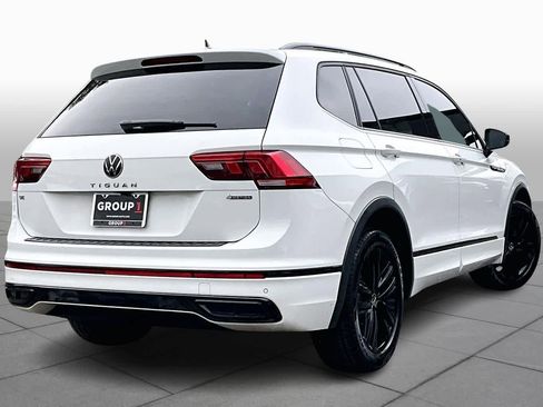 Used 2022 Volkswagen Tiguan SE R-Line image 13