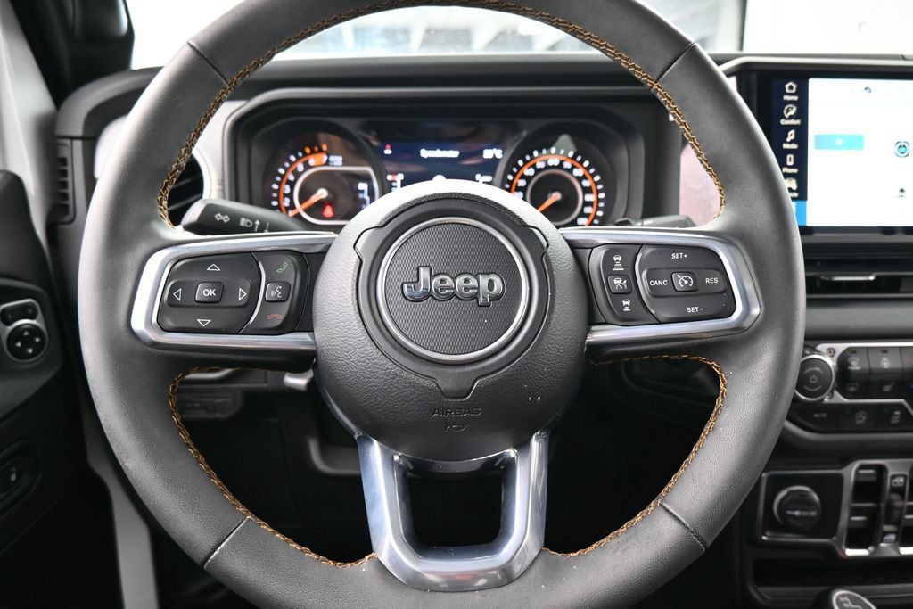 Used 2024 Jeep Wrangler Unlimited Sahara w/ Safety Group AWD/4WD image 24