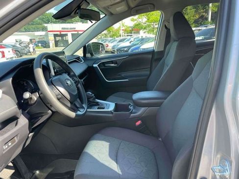 Certified 2025 Toyota RAV4 XLE AWD/4WD image 17