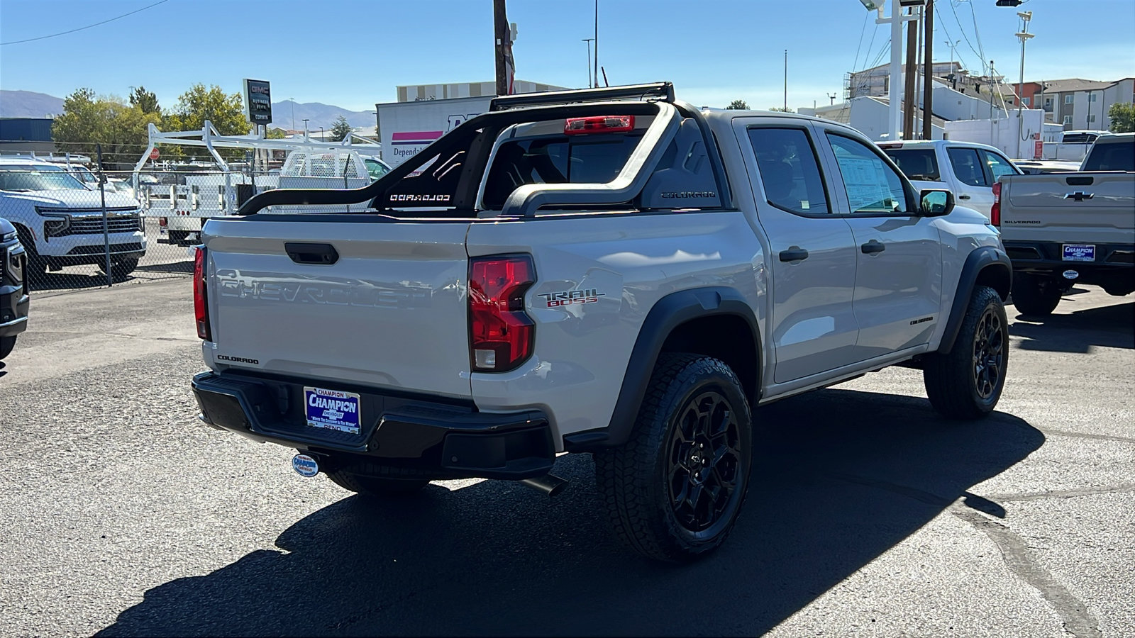 New 2026 Chevrolet Colorado Trail Boss w/ Midnight Edition AWD/4WD image 5