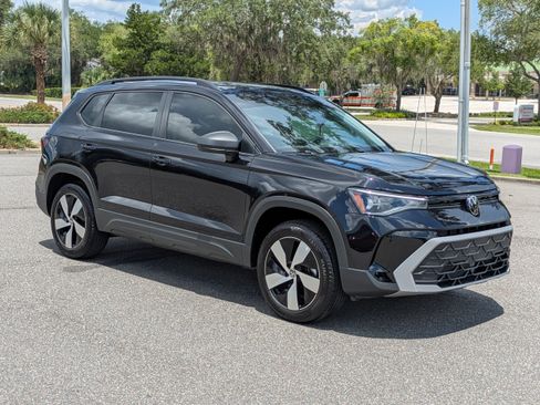 Used 2025 Volkswagen Taos S AWD/4WD image 2