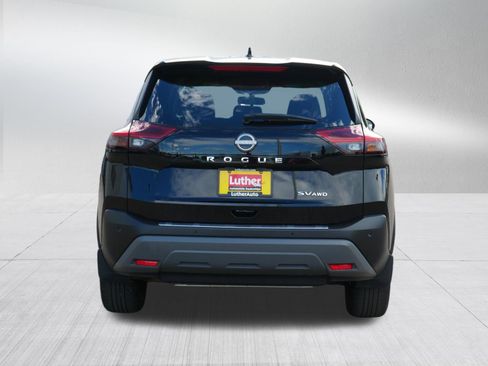 Used 2023 Nissan Rogue SV AWD/4WD image 6