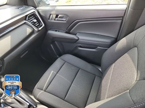 New 2026 GMC Canyon Elevation w/ LPO, Black Badging Package RWD image 13
