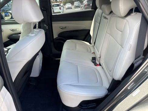 New 2025 Hyundai Tucson Limited image 12