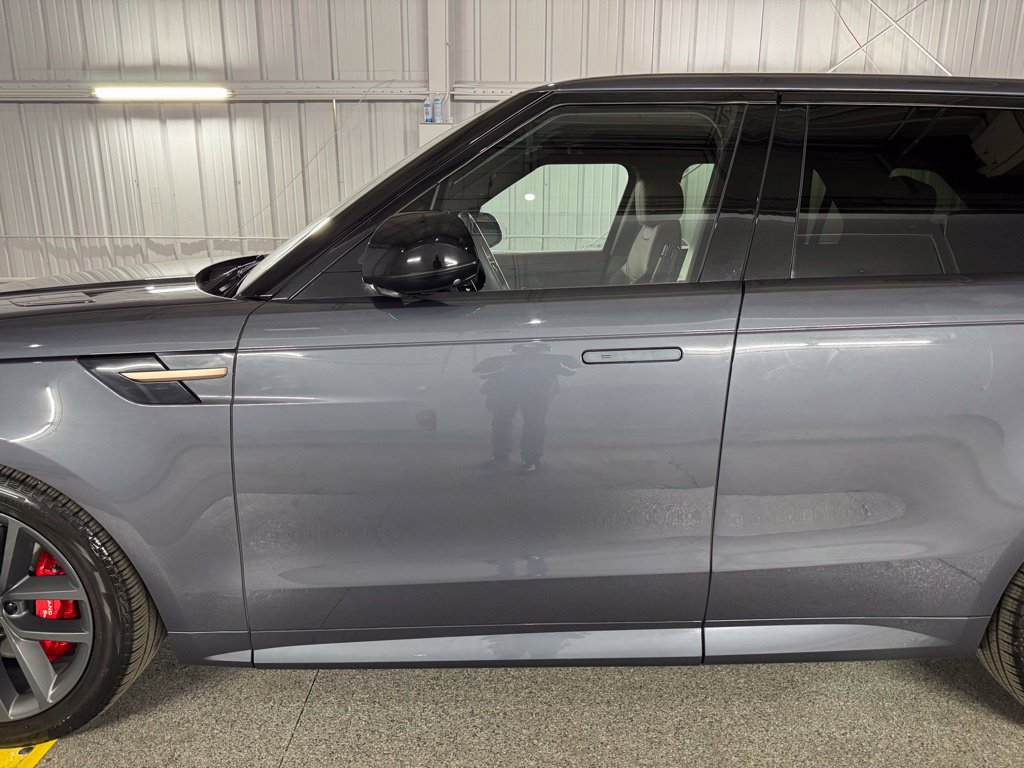 Used 2023 Land Rover Range Rover Sport SE Dynamic AWD/4WD image 16
