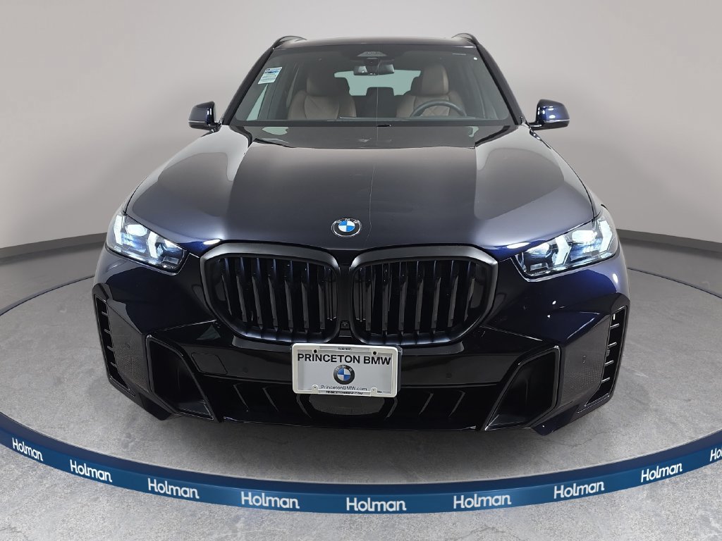 Certified 2026 BMW X5 xDrive40i AWD/4WD image 2