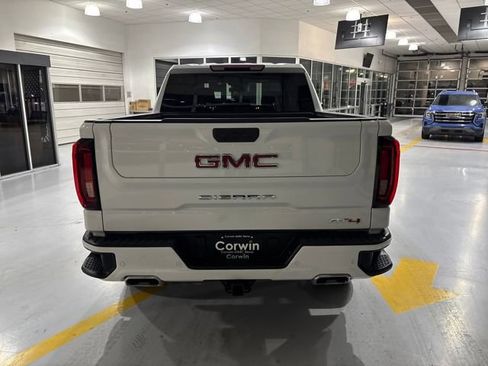 Used 2025 GMC Sierra 1500 AT4 image 5