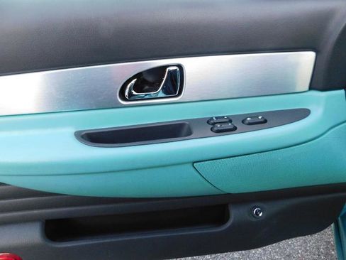 Used 2002 Ford Thunderbird Deluxe image 12