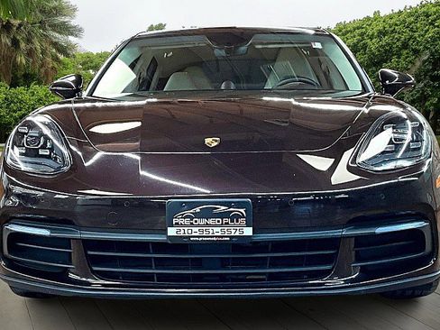 Used 2019 Porsche Panamera w/ Premium Package image 3