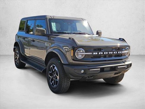 New 2026 Ford Bronco Outer Banks AWD/4WD image 7