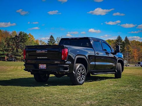 Used 2020 GMC Sierra 1500 AT4 w/ AT4 Premium Package image 4