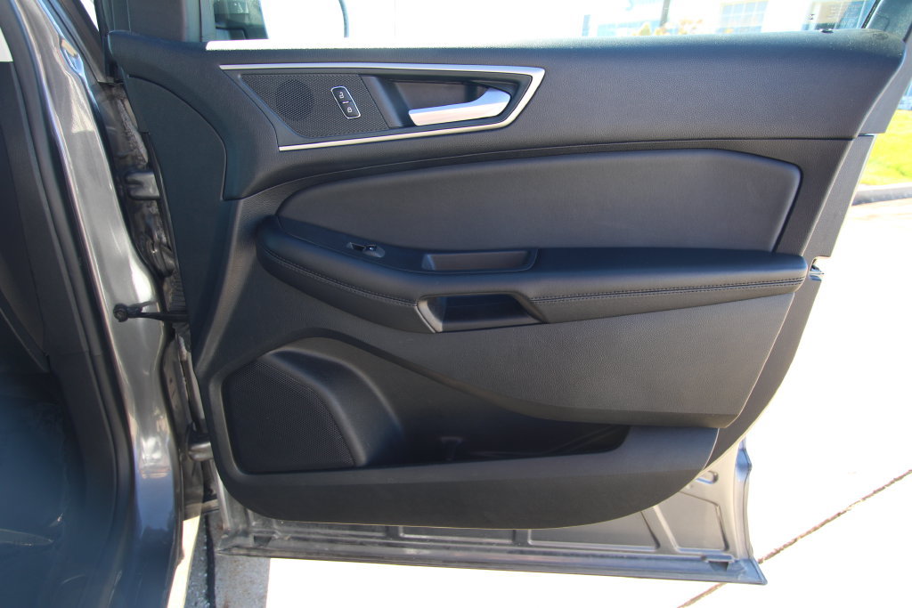 Used 2024 Ford Edge SEL AWD/4WD image 36