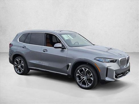New 2026 BMW X5 xDrive40i AWD/4WD image 7