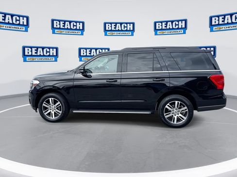 Used 2023 Ford Expedition XLT RWD image 5