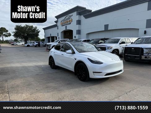 Used 2023 Tesla Model Y Long Range AWD/4WD image 1