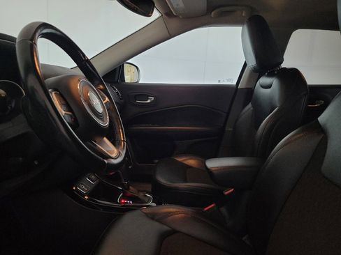 Used 2021 Jeep Compass Latitude FWD image 17