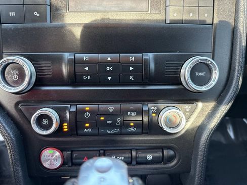 Used 2022 Ford Mustang Coupe image 24