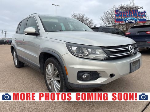 Used 2012 Volkswagen Tiguan S image 1