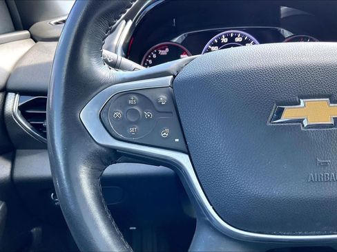 Certified 2022 Chevrolet Traverse Premier FWD image 18