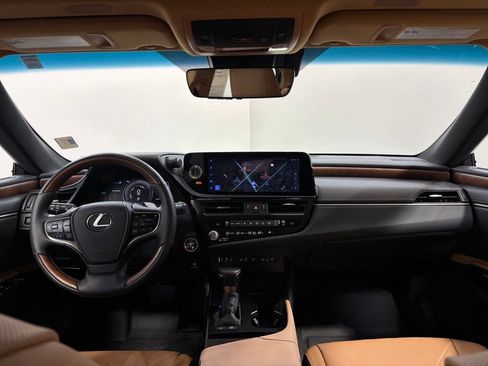 Used 2024 Lexus ES 300h w/ Technology Package FWD image 18