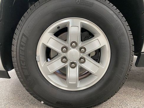 Used 2014 GMC Yukon XL SLT image 23