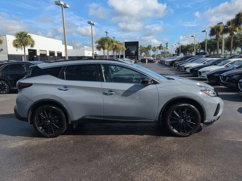 Used 2024 Nissan Murano SV w/ SV Midnight Edition Package FWD image 3