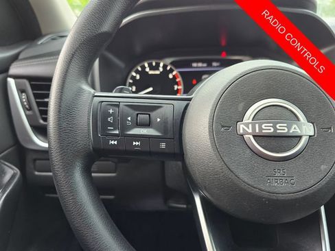 Used 2024 Nissan Rogue S AWD/4WD image 11
