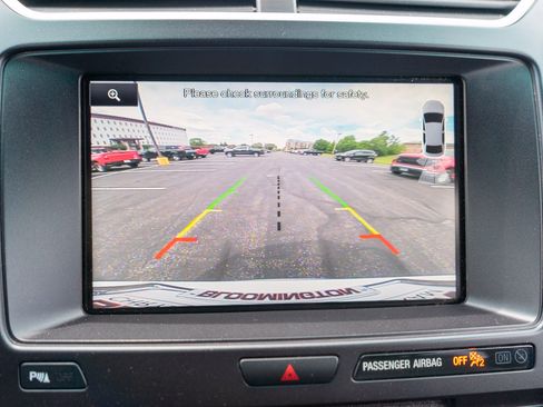 Used 2016 Ford Explorer XLT w/ Equipment Group 202A AWD/4WD image 19