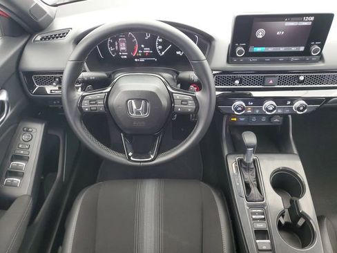 Used 2025 Honda Civic Sport image 16