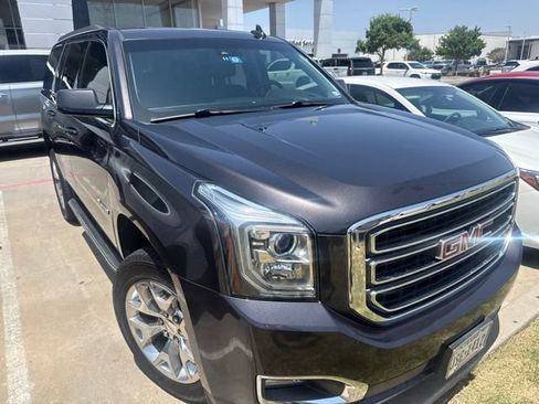 Used 2017 GMC Yukon SLT w/ Open Road Package RWD image 2