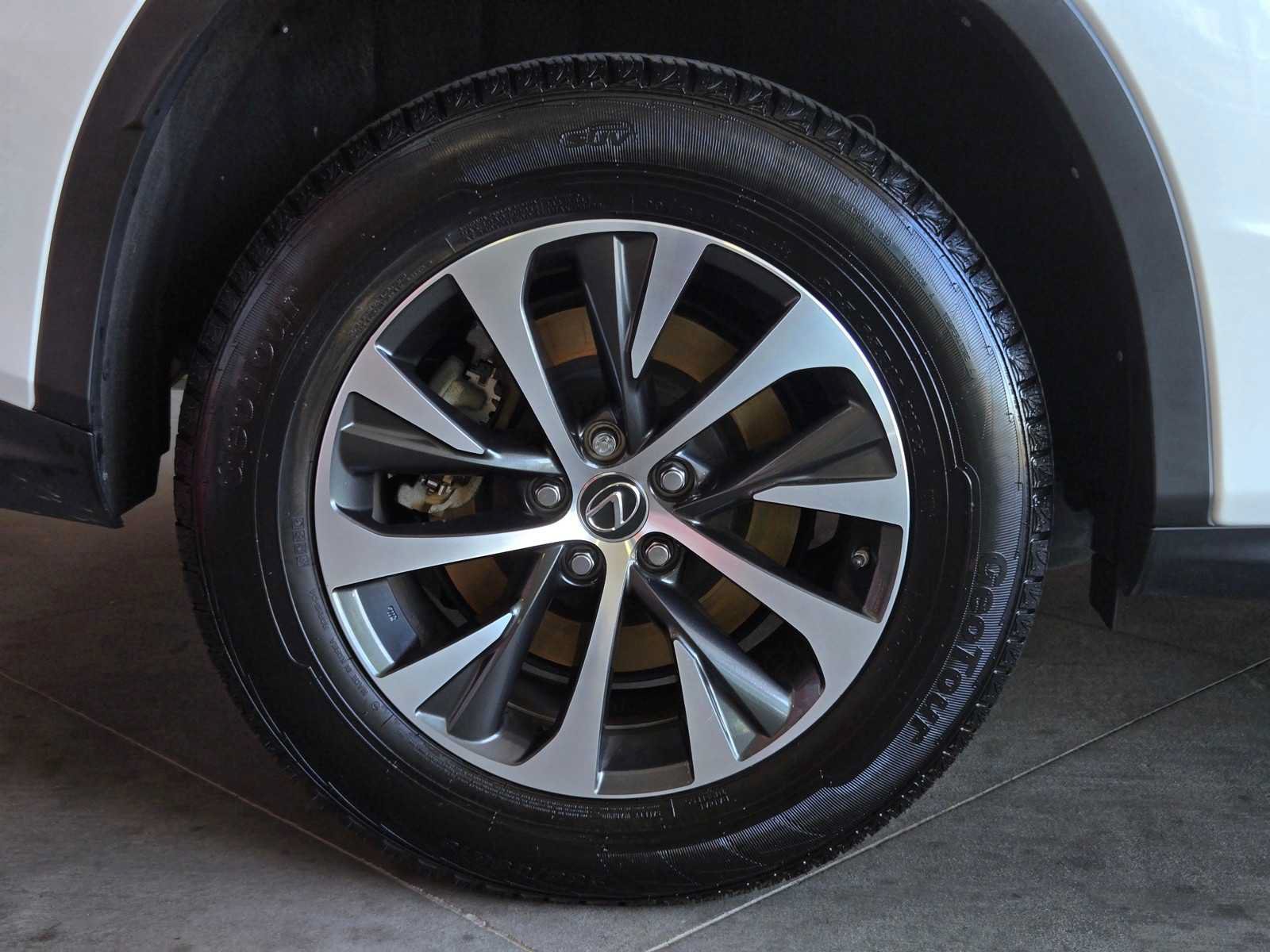 Used 2020 Lexus RX 350 AWD w/ Accessory Package image 5
