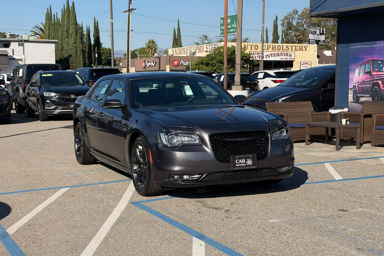 Used 2022 Chrysler 300 S RWD image 4
