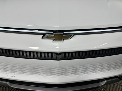 Used 2024 Chevrolet Equinox EV LT image 9