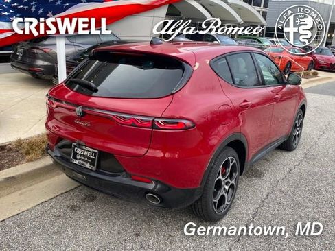 New 2024 Alfa Romeo Tonale Veloce image 5