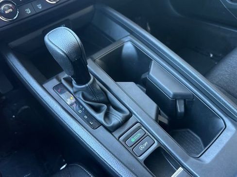 Certified 2025 Honda Accord SE image 25