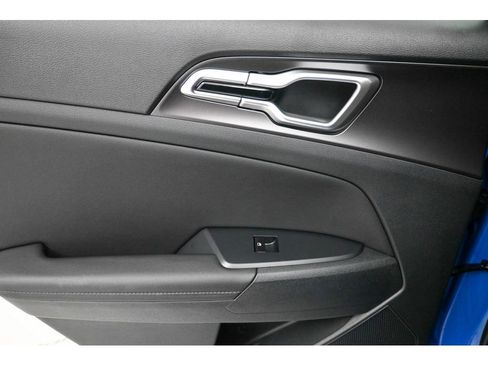 New 2026 Kia Sportage EX w/ EX Panorama Roof Package image 11