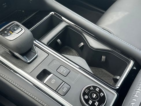 New 2026 Nissan Pathfinder SL AWD/4WD image 22