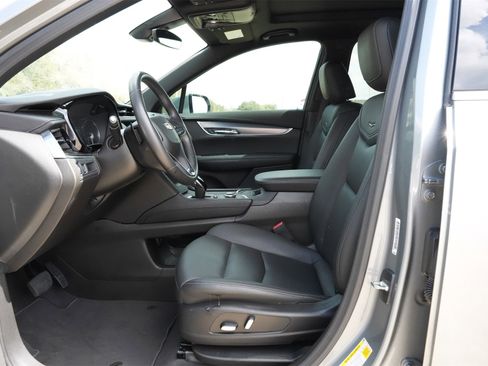 Used 2023 Cadillac XT6 Luxury image 18