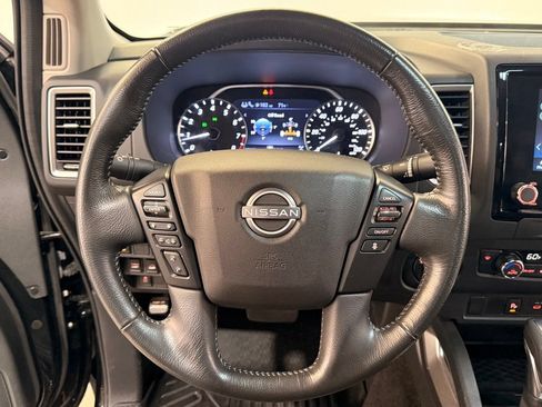 Used 2022 Nissan Frontier SV w/ Technology Package AWD/4WD image 18