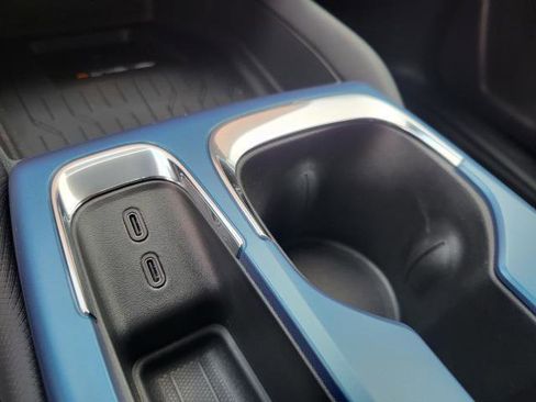 New 2026 Chevrolet Equinox EV LT image 30