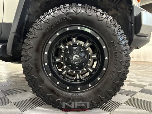 Used 2013 Toyota FJ Cruiser 4WD w/ Upgrade Pkg image 16