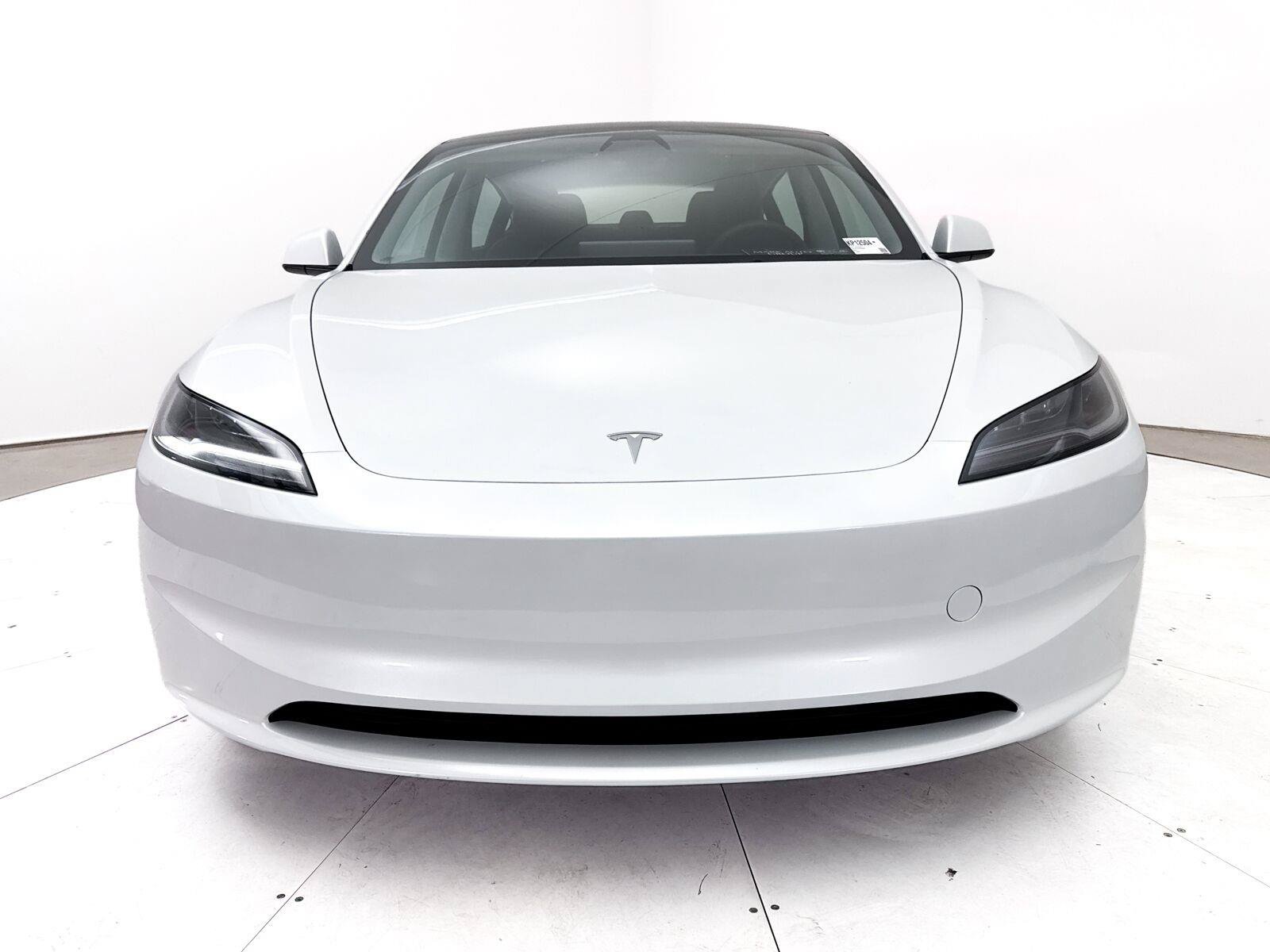 Used 2025 Tesla Model 3 Long Range RWD image 12