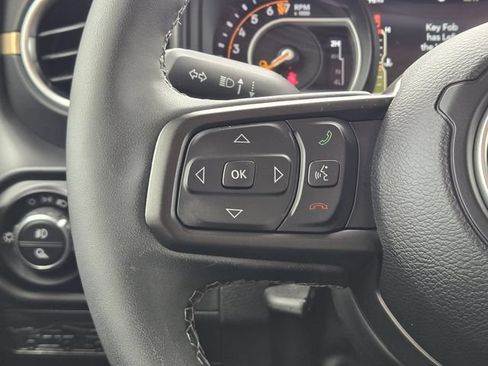 Used 2025 Jeep Gladiator Sport AWD/4WD image 26
