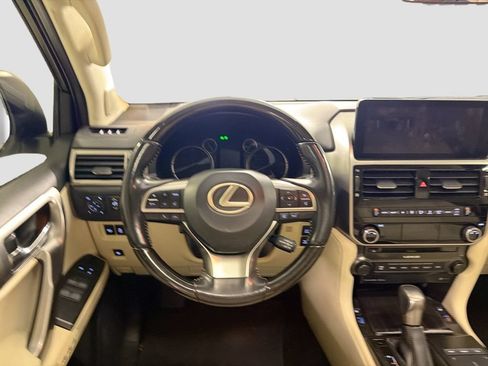 Used 2022 Lexus GX 460 Premium w/ Premium Package AWD/4WD image 22