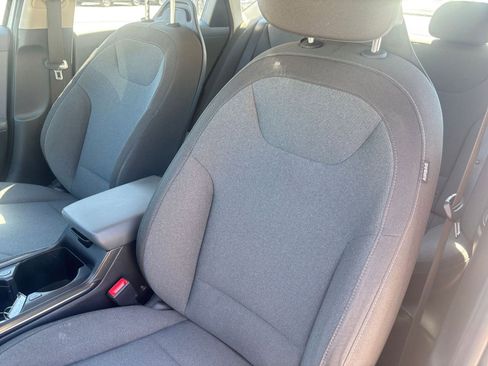 Used 2025 Kia K4 FWD image 35