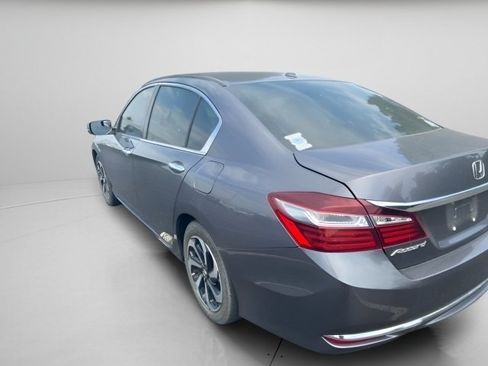 Used 2017 Honda Accord EX image 14